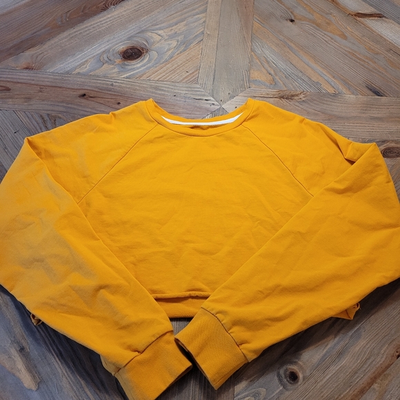 kft brand Tops - KFT brand crop long sleeve